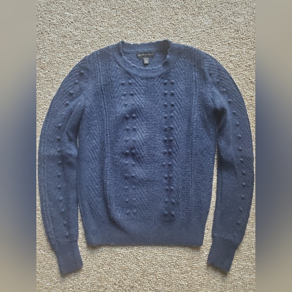 Banana Republic Sweater - Picture 1 of 2